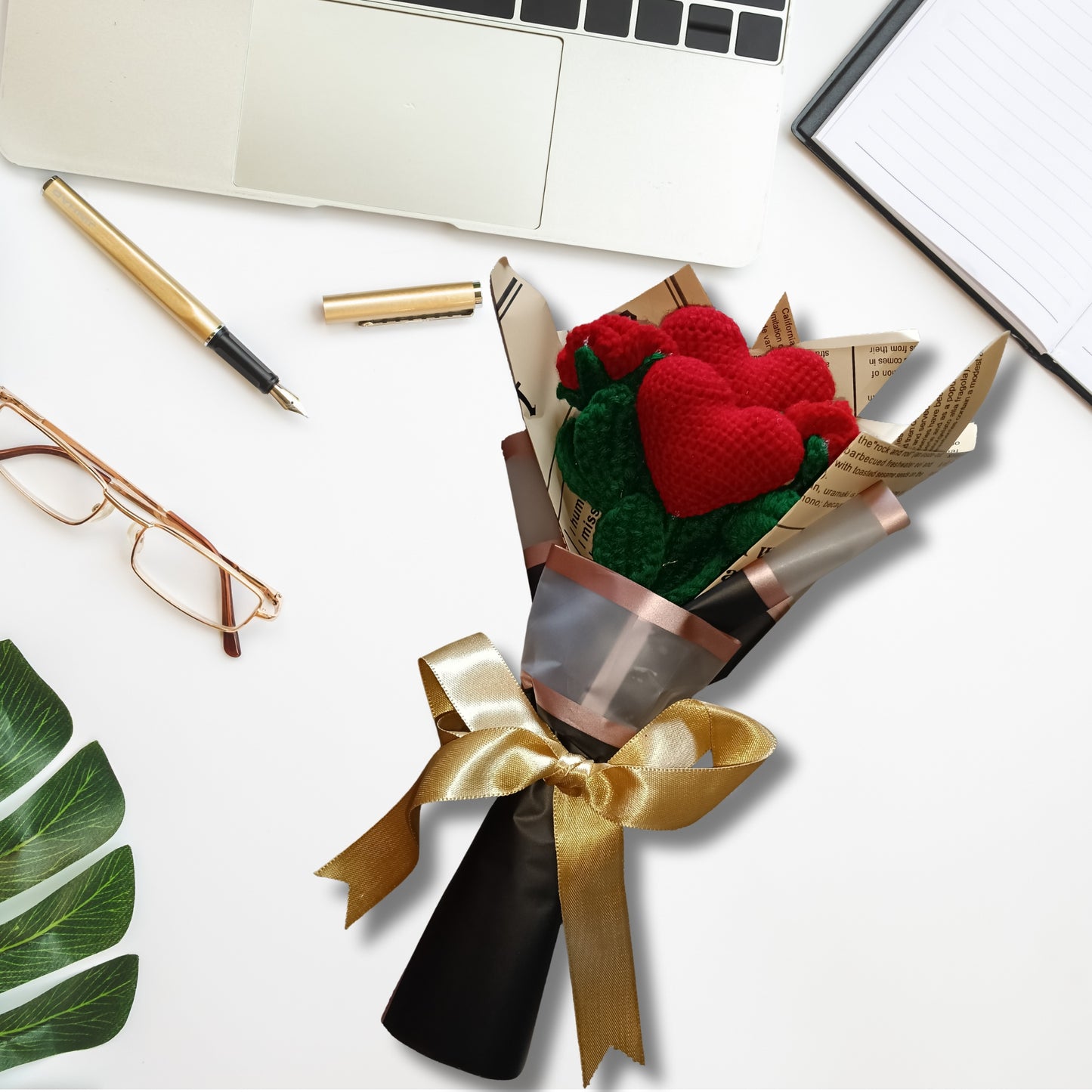 Love in Bloom – 2 Roses & 2 Hearts Crochet Set
