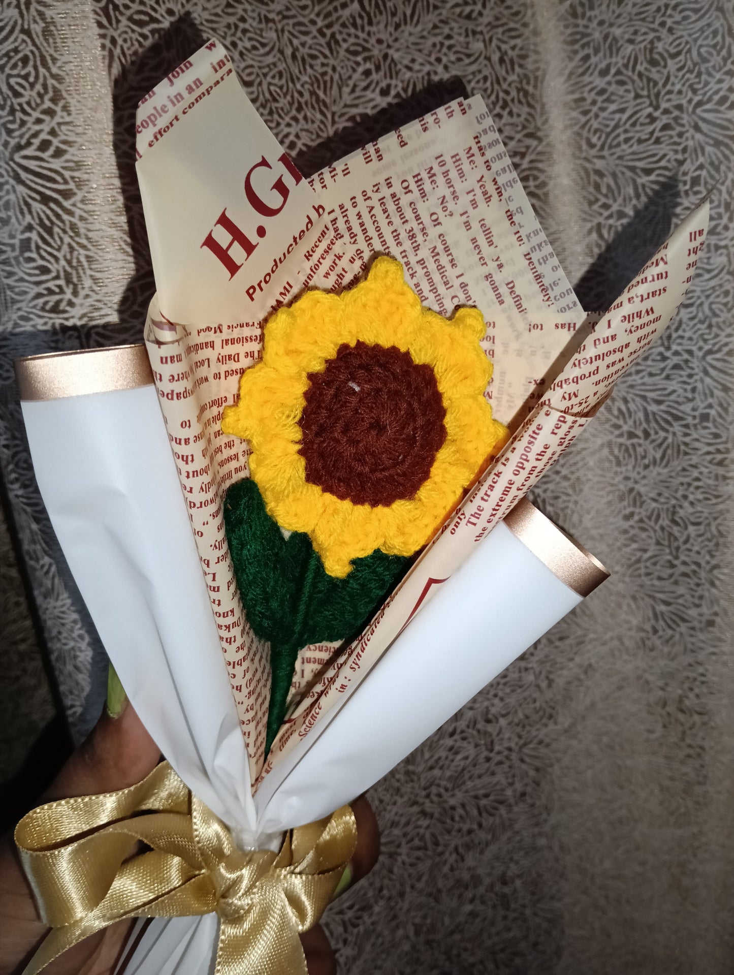 A Single Sunflower that symbolizes happiness and warmth. Bright, beautiful, and perfect to bring joy and sunshine to someone’s day in a simple, elegant way.