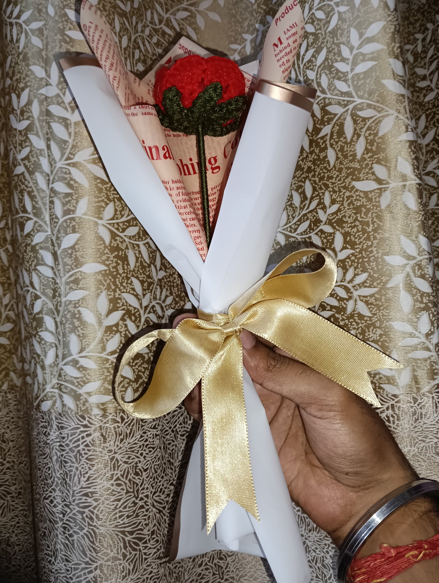 A Single Red Rose that symbolizes love and passion. Fresh, beautiful, and perfect to express your feelings in a simple, elegant way.